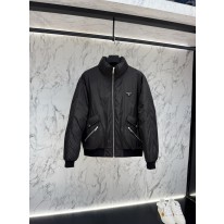 프라다 남자 패딩