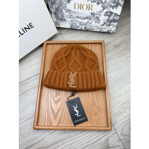 생로랑 겨울 모자