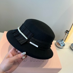 미우미우 겨울 모자