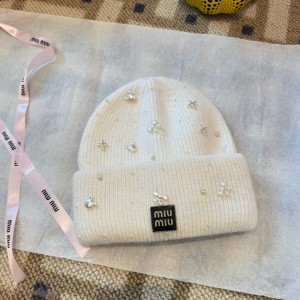 미우미우 겨울 모자