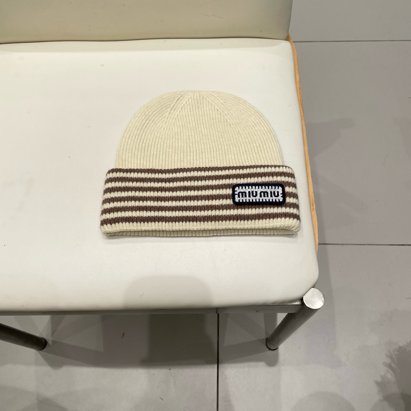 미우미우 겨울 모자