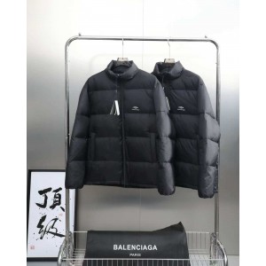 발렌시아가 남자 패딩