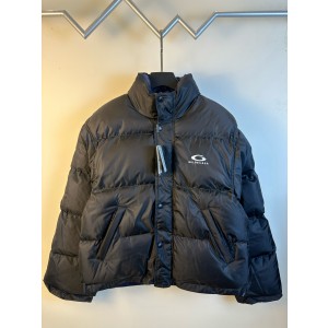 발렌시아가 남자 패딩