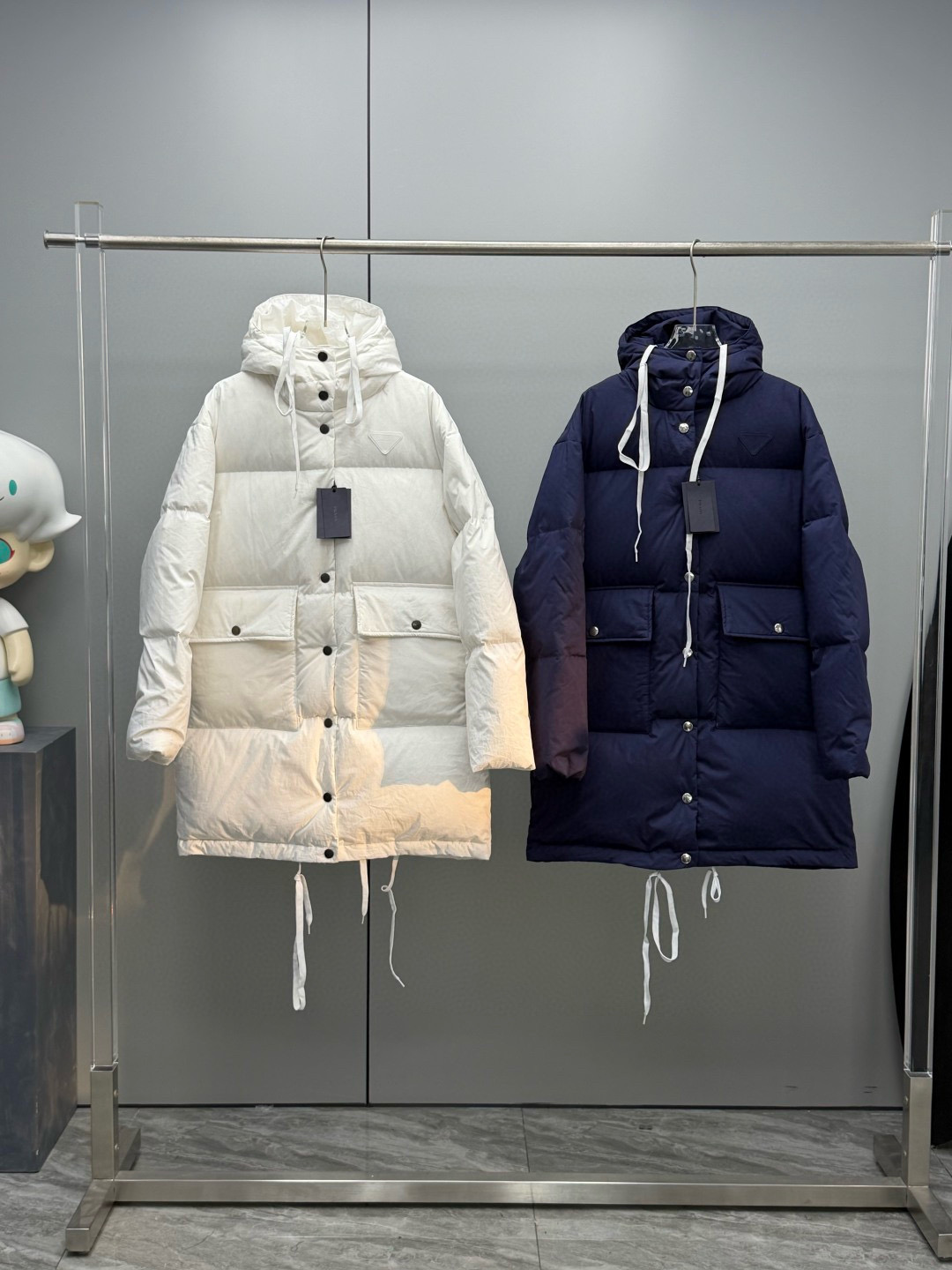 프라다 여자 패딩