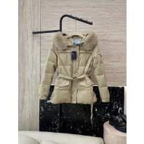 프라다 여자 패딩