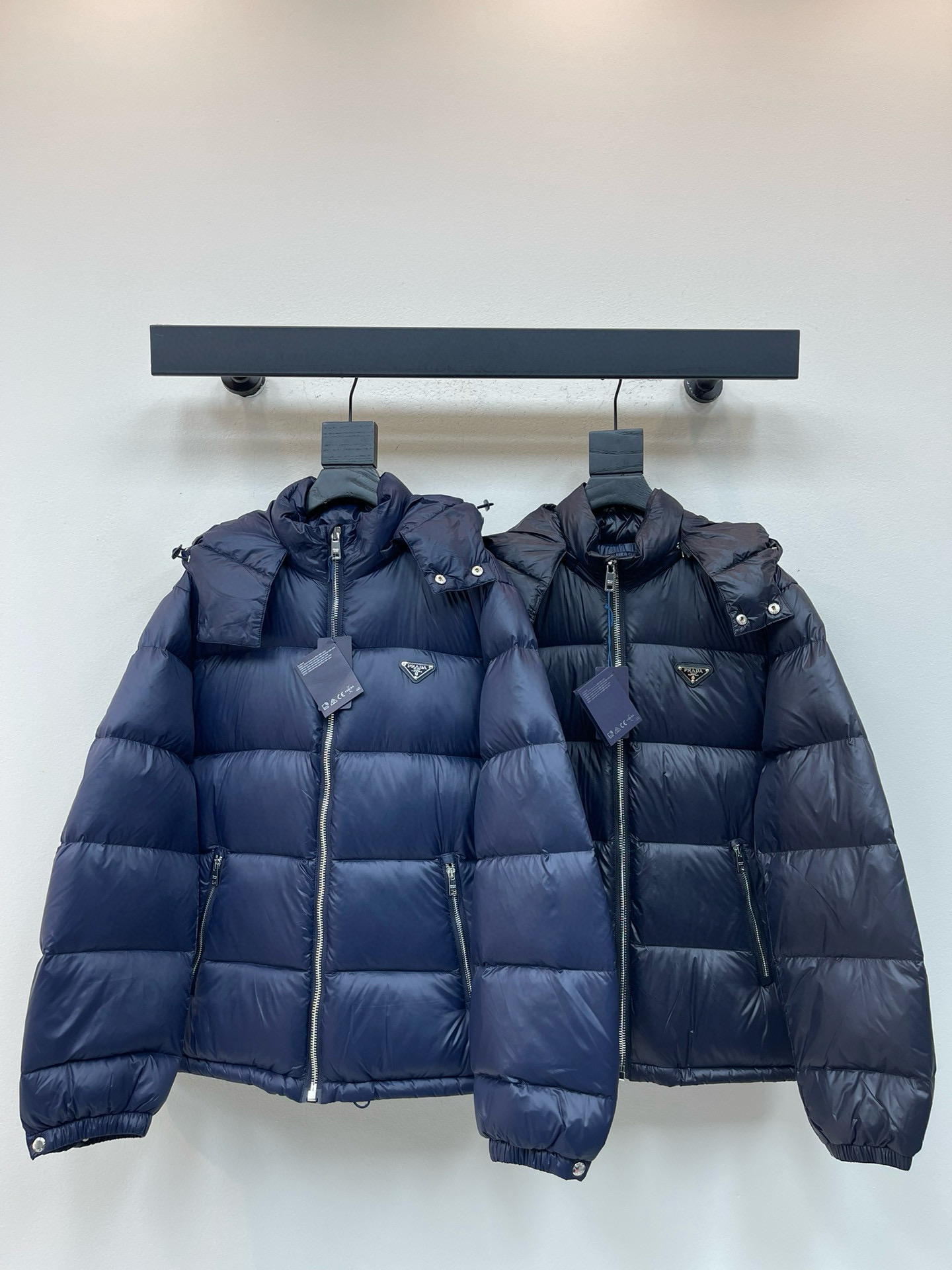 프라다 2컬러 여자 패딩