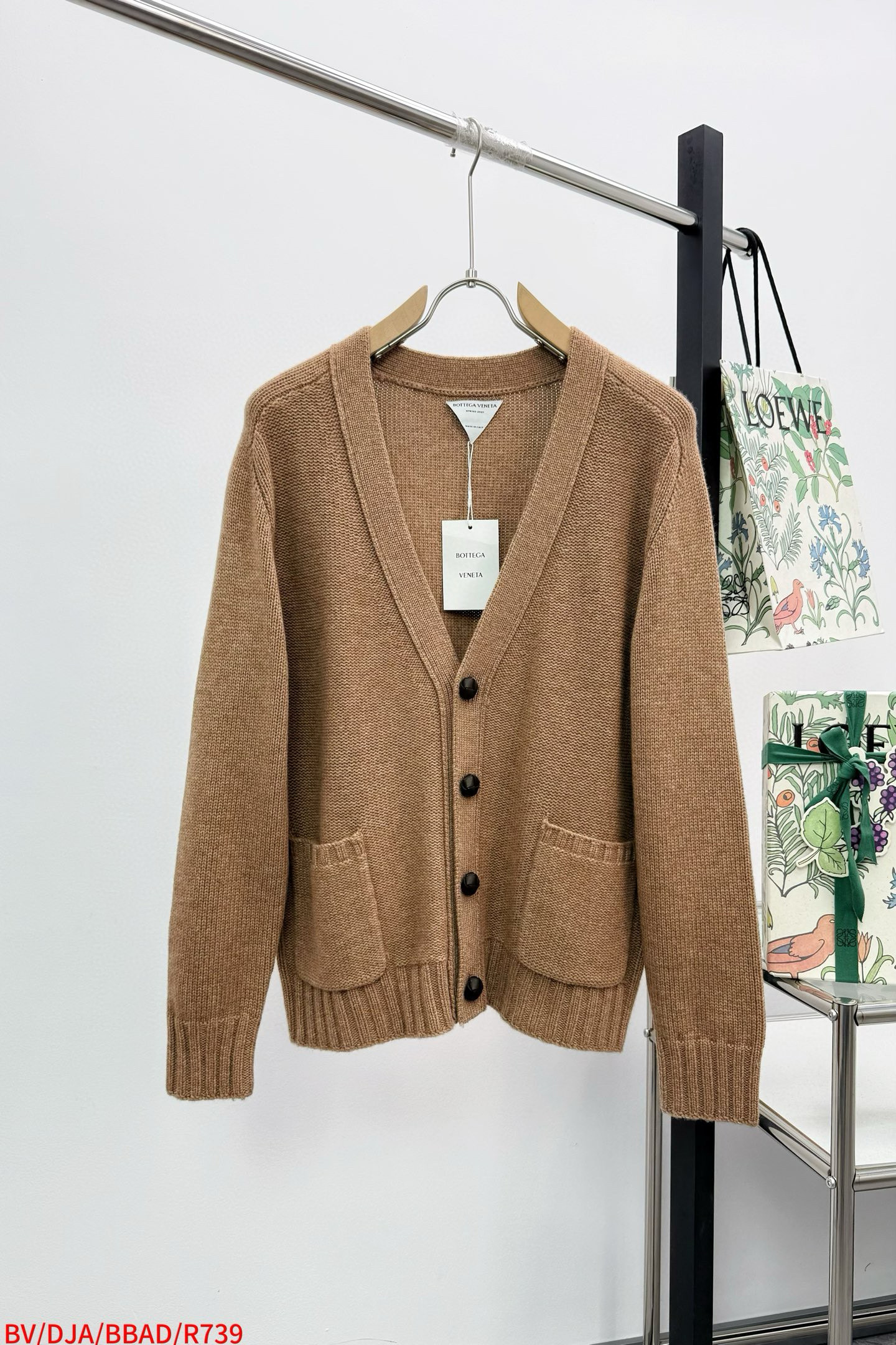 보테가베네타 남자 가디건