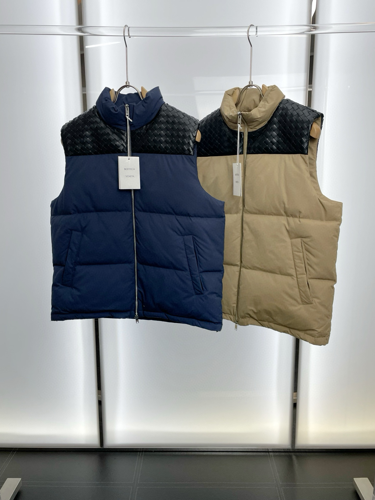 보테가베네타 2컬러 남자 조끼