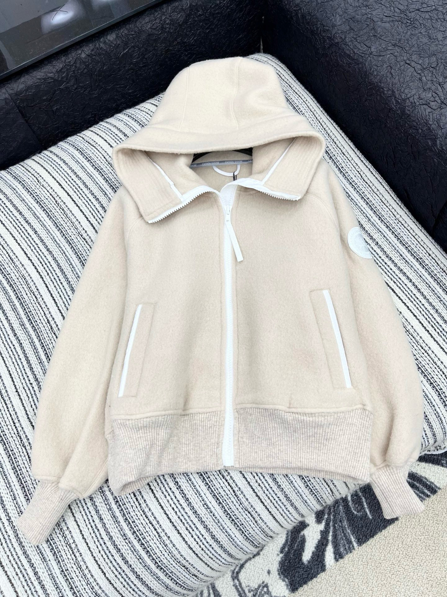 루이비통 여자 후드티 맨투맨