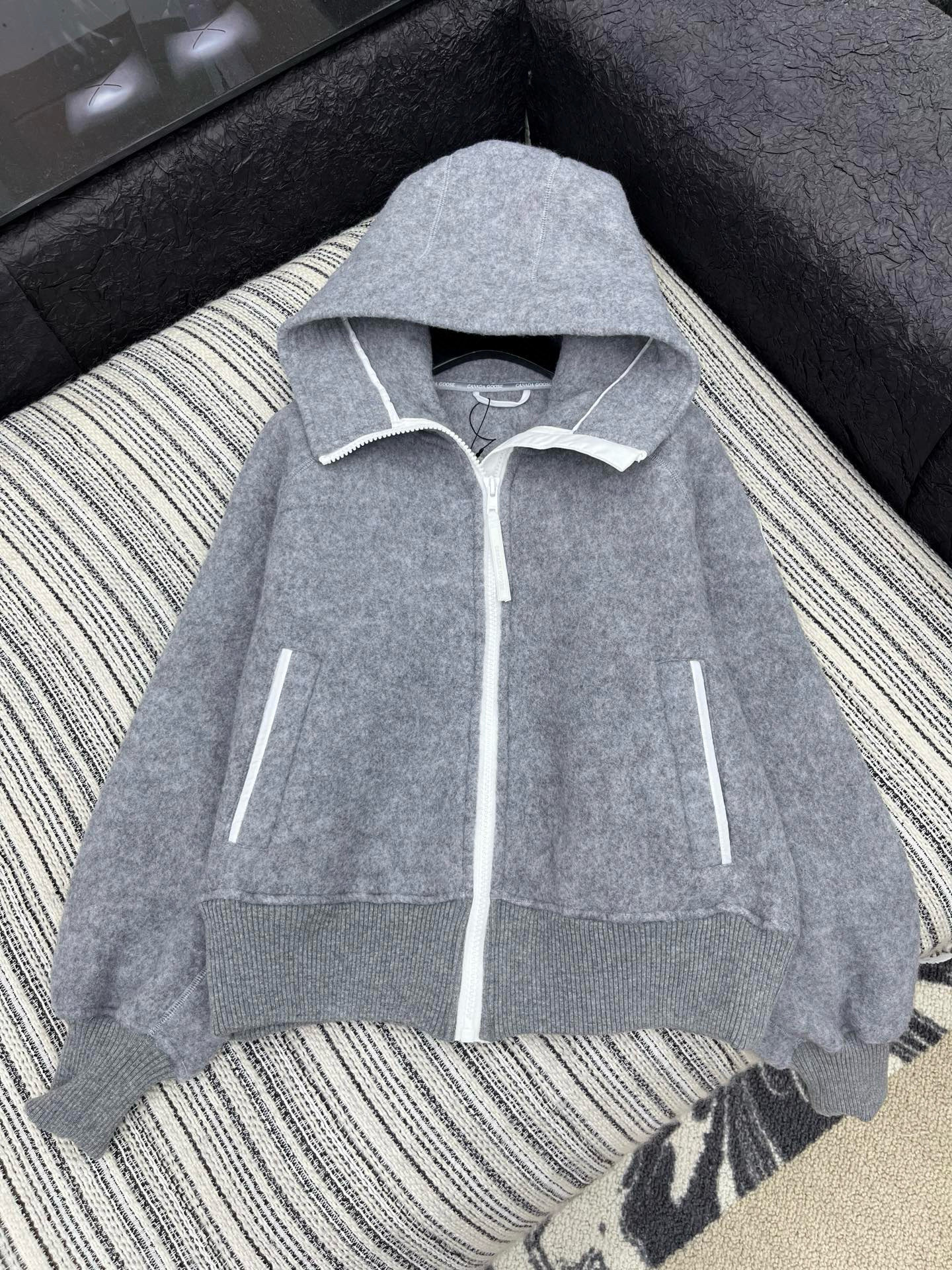 루이비통 여자 후드티 맨투맨