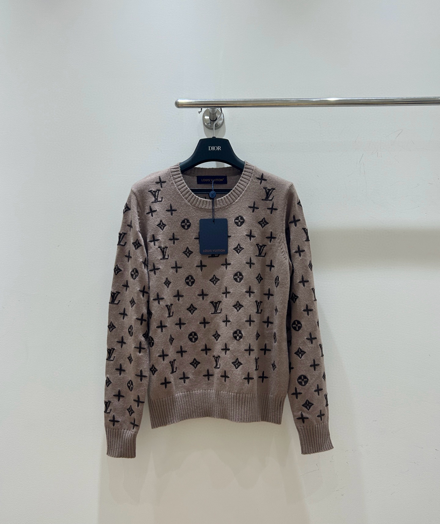 루이비통 3컬러 여자 니트