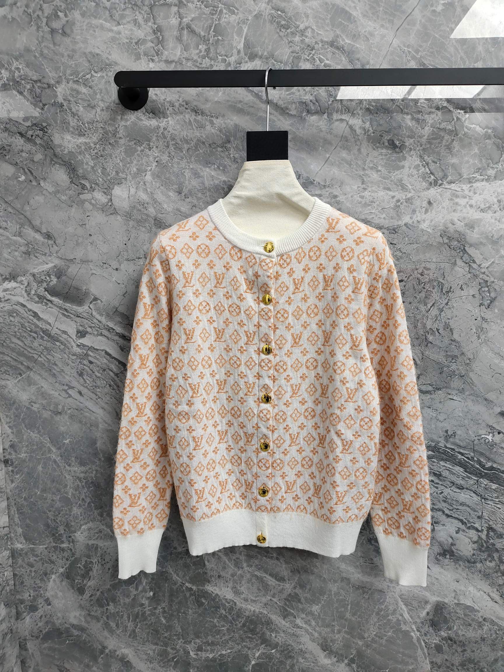 루이비통 여자 가디건