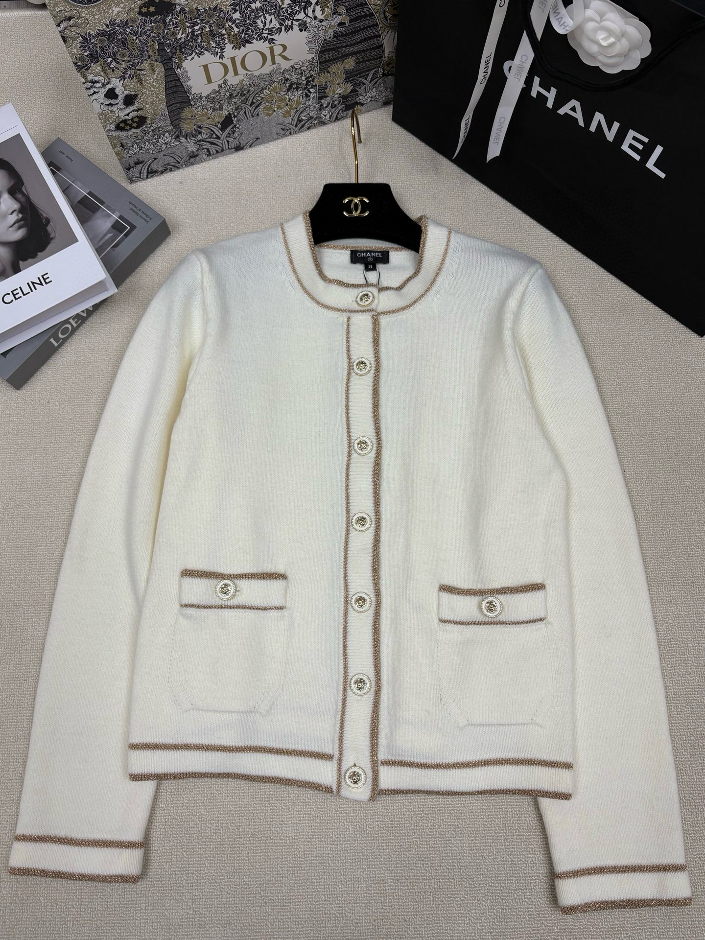 샤넬 여자 가디건