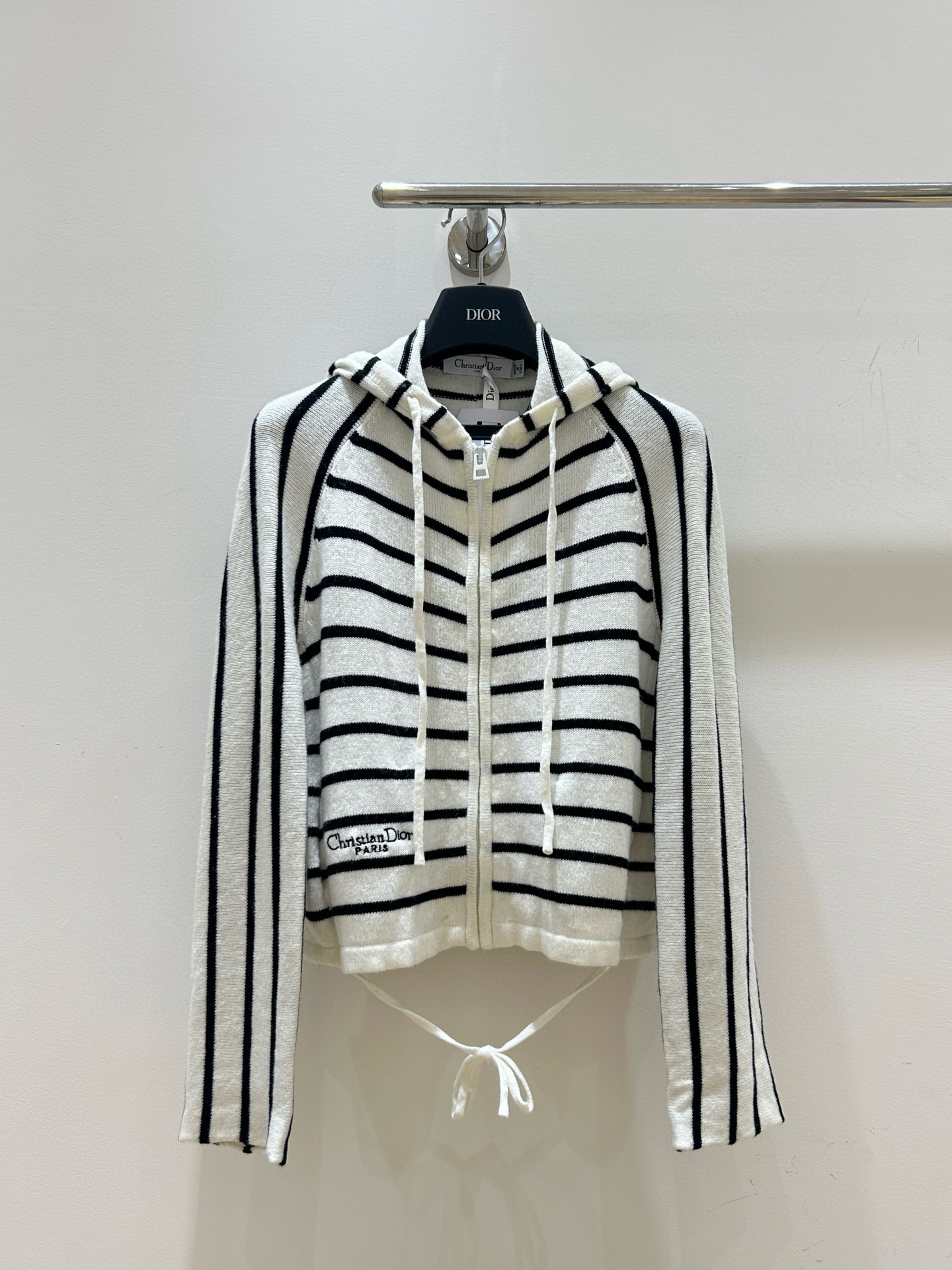 디올 여자 가디건