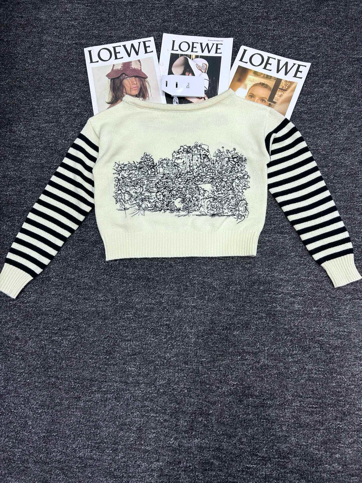 디올 여자 니트