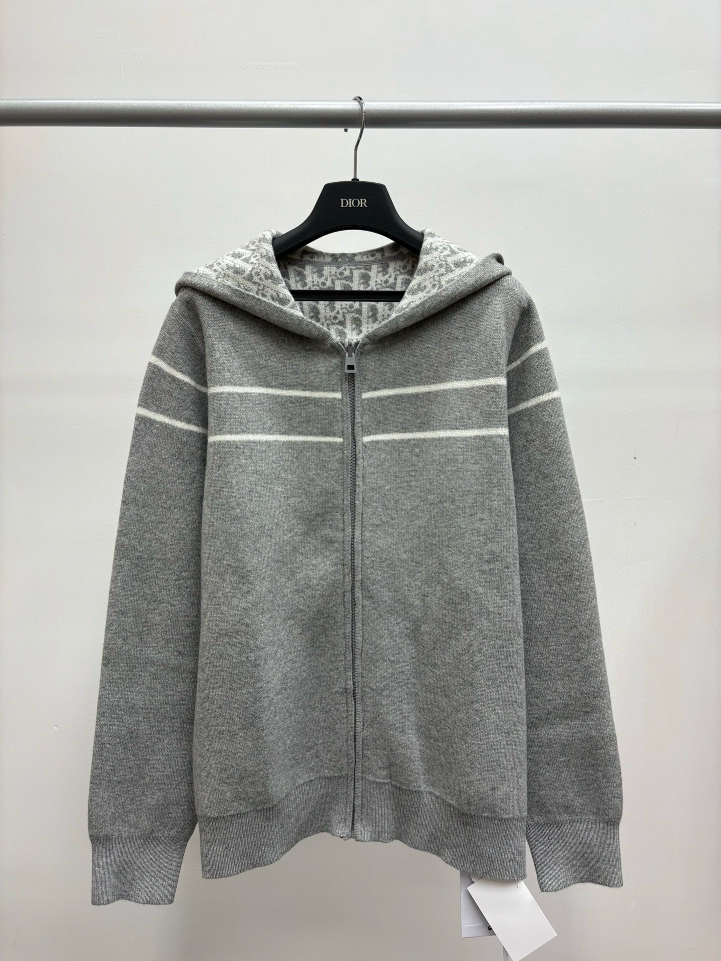 디올 여자 가디건