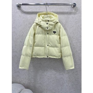 프라다 여자 패딩