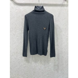 프라다 여자 니트