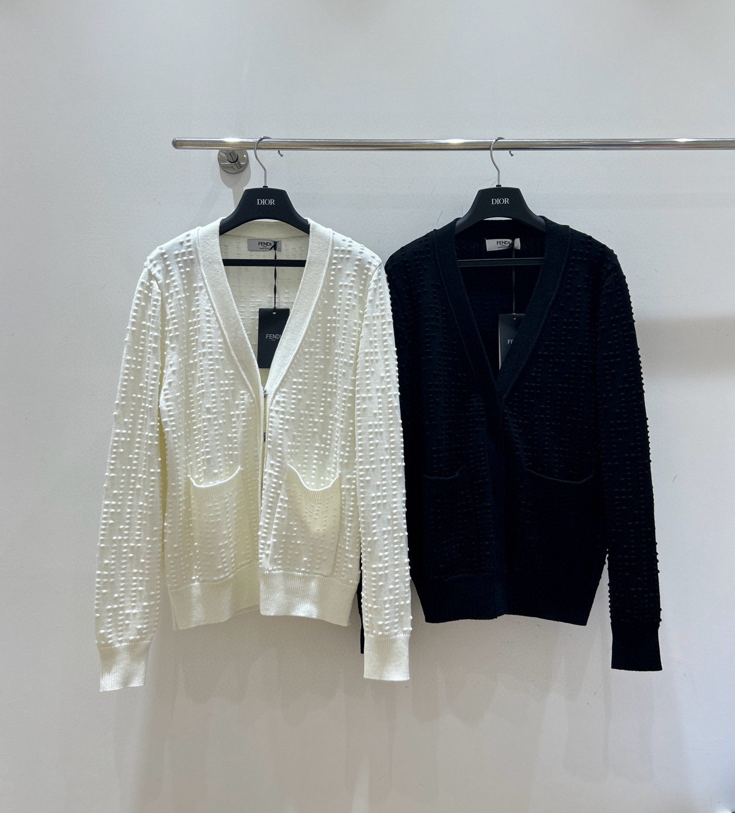 펜디 2컬러 여자 가디건