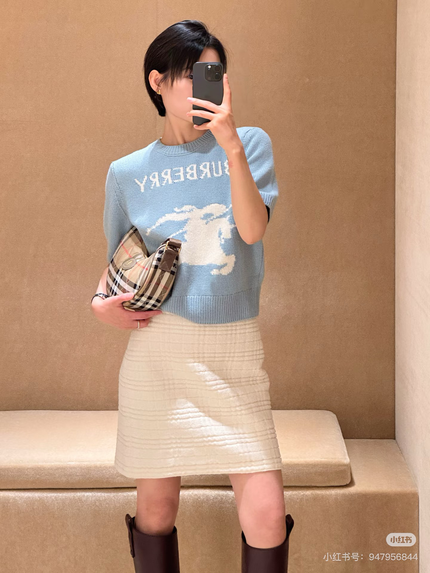 버버리 여자 반팔