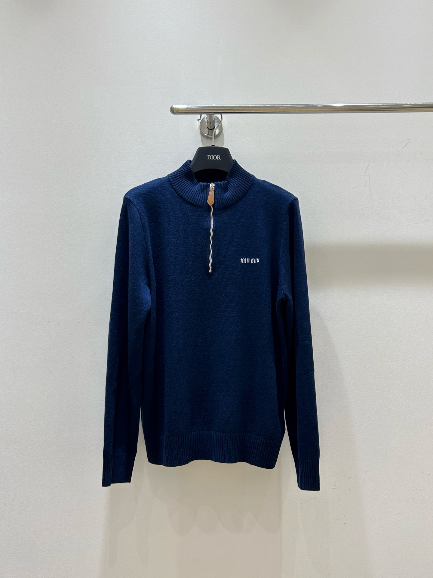 미우미우 여자 후드티 맨투맨