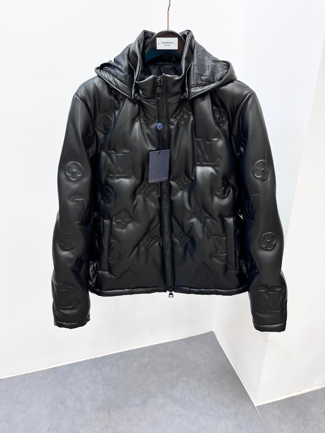 루이비통 양가죽 패딩