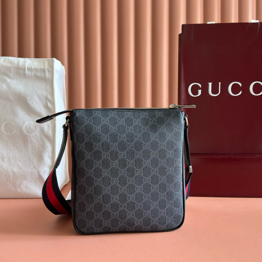 구찌 792082 남자가방