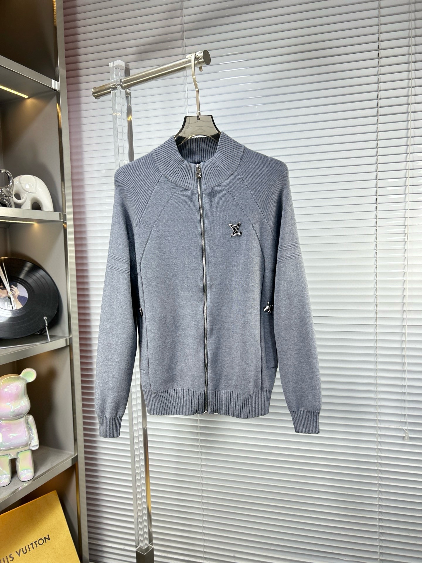 루이비통 남자 양모 가디건