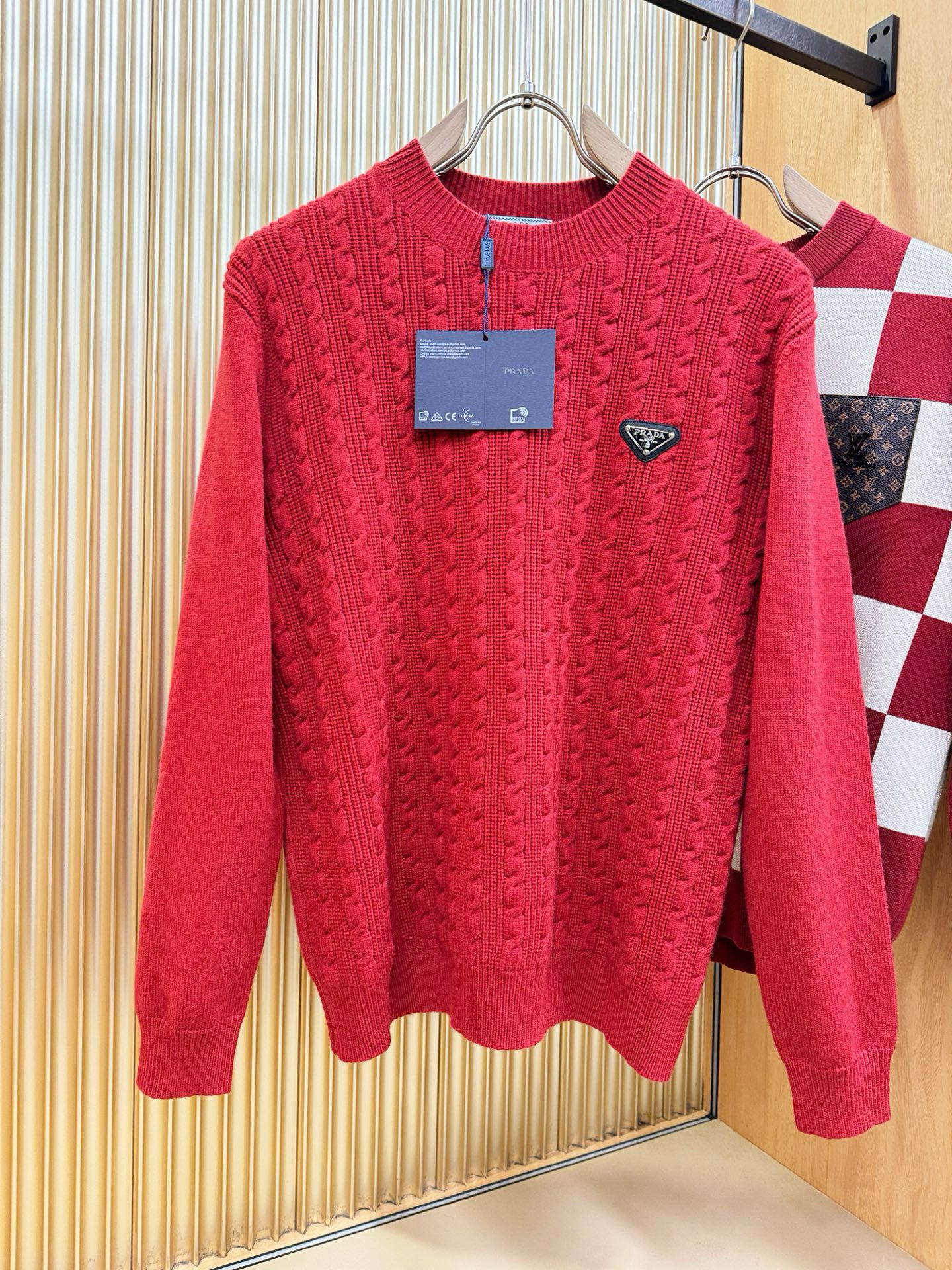 프라다 남자 니트