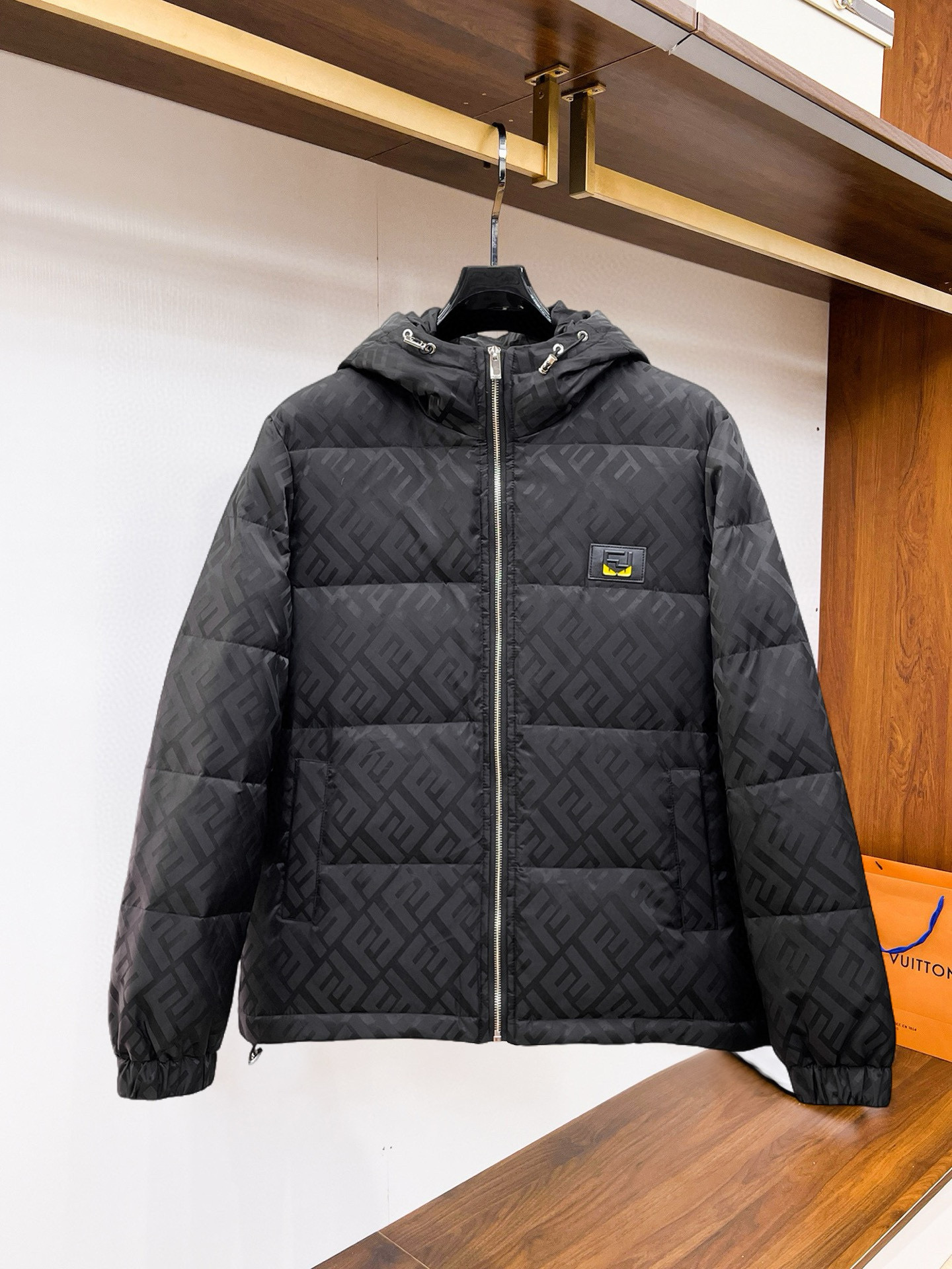 펜디 남자 패딩