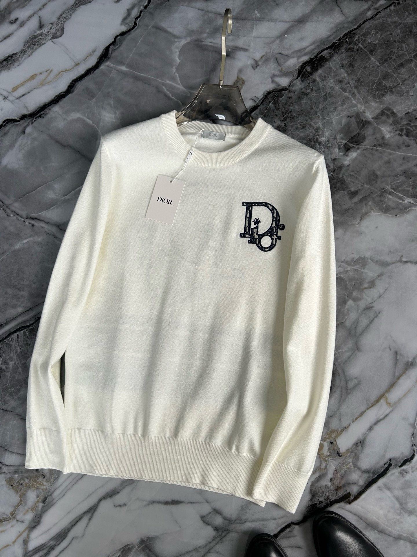 디올 남자 니트