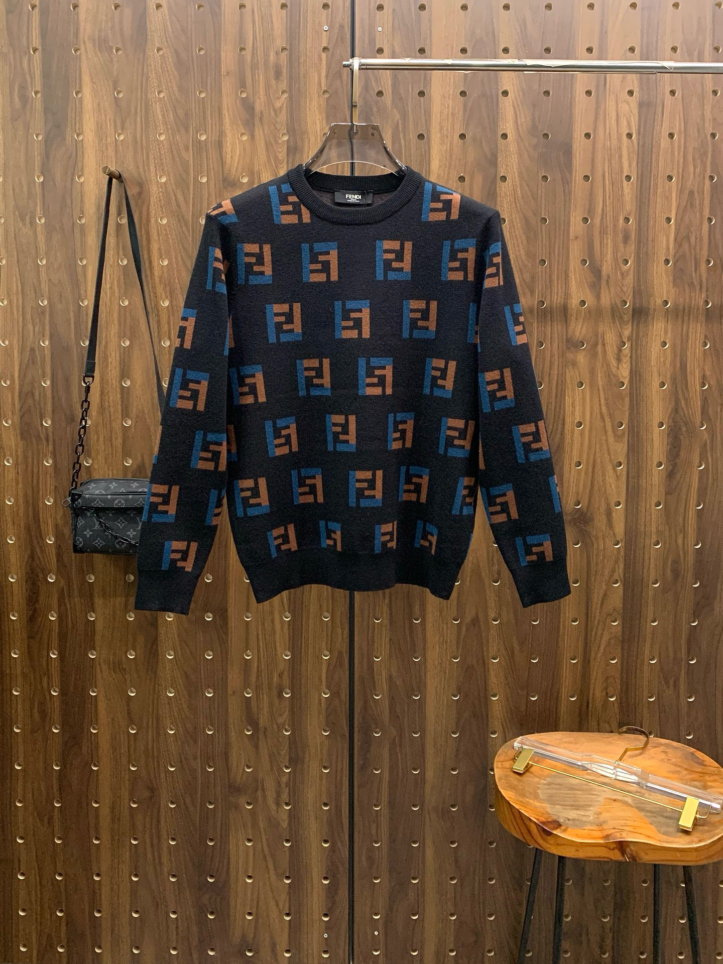 펜디 남자 니트