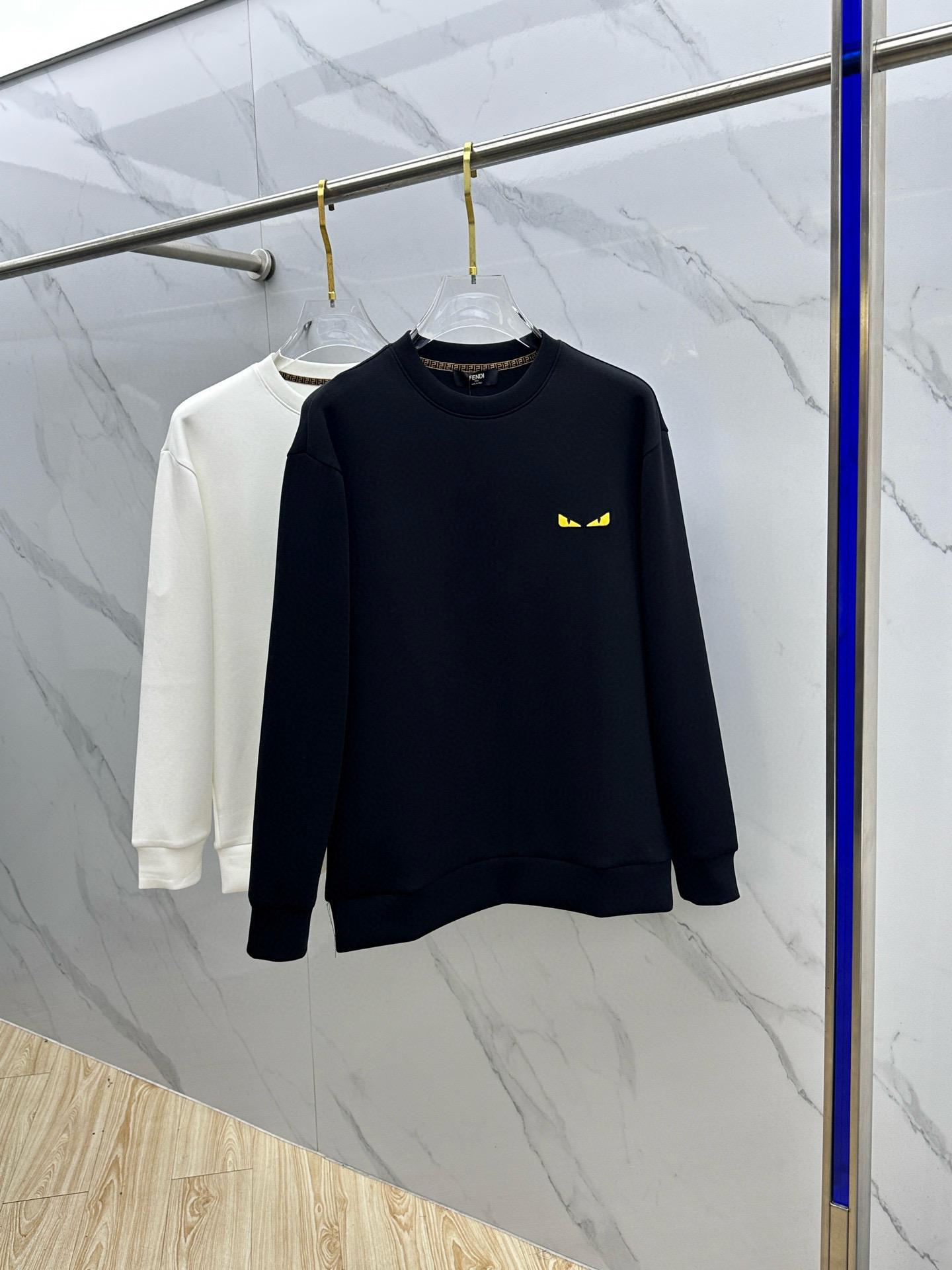 펜디 남자 맨투맨