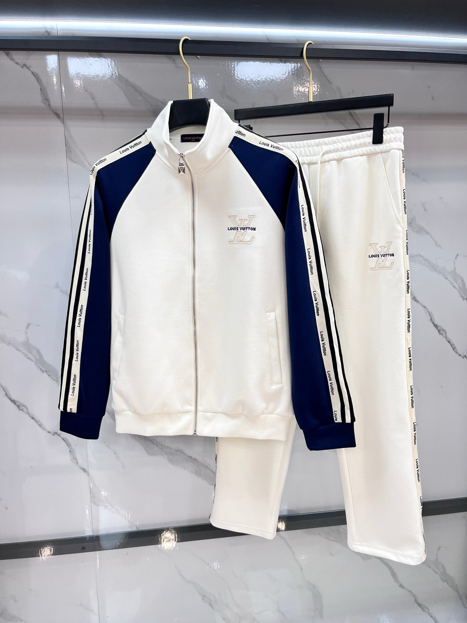 루이비통 2컬러 남자 세트