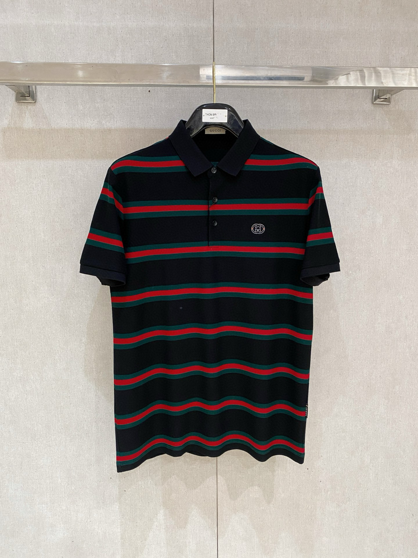 구찌 남자 반팔티