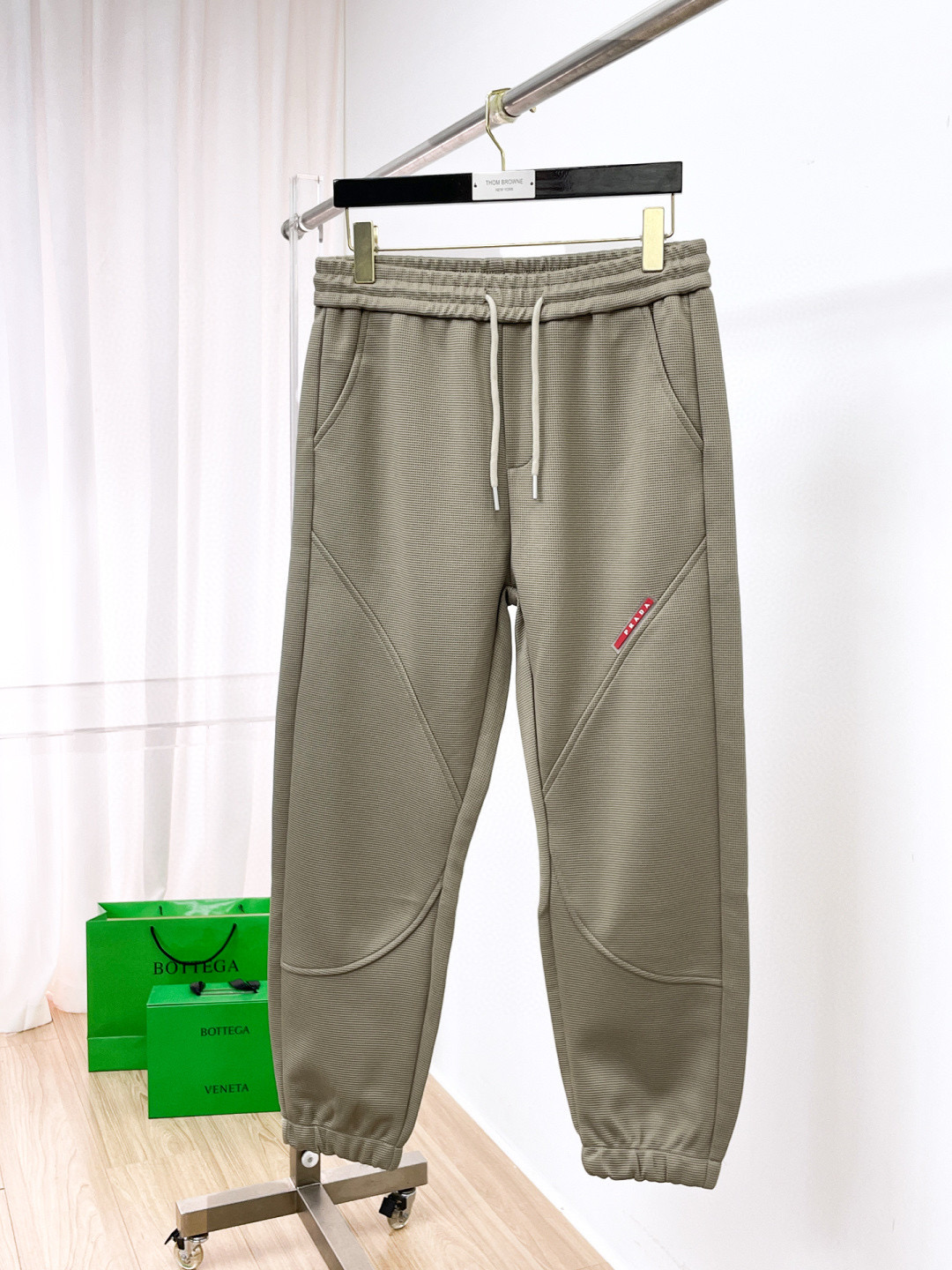 프라다 3컬러 남자 바지