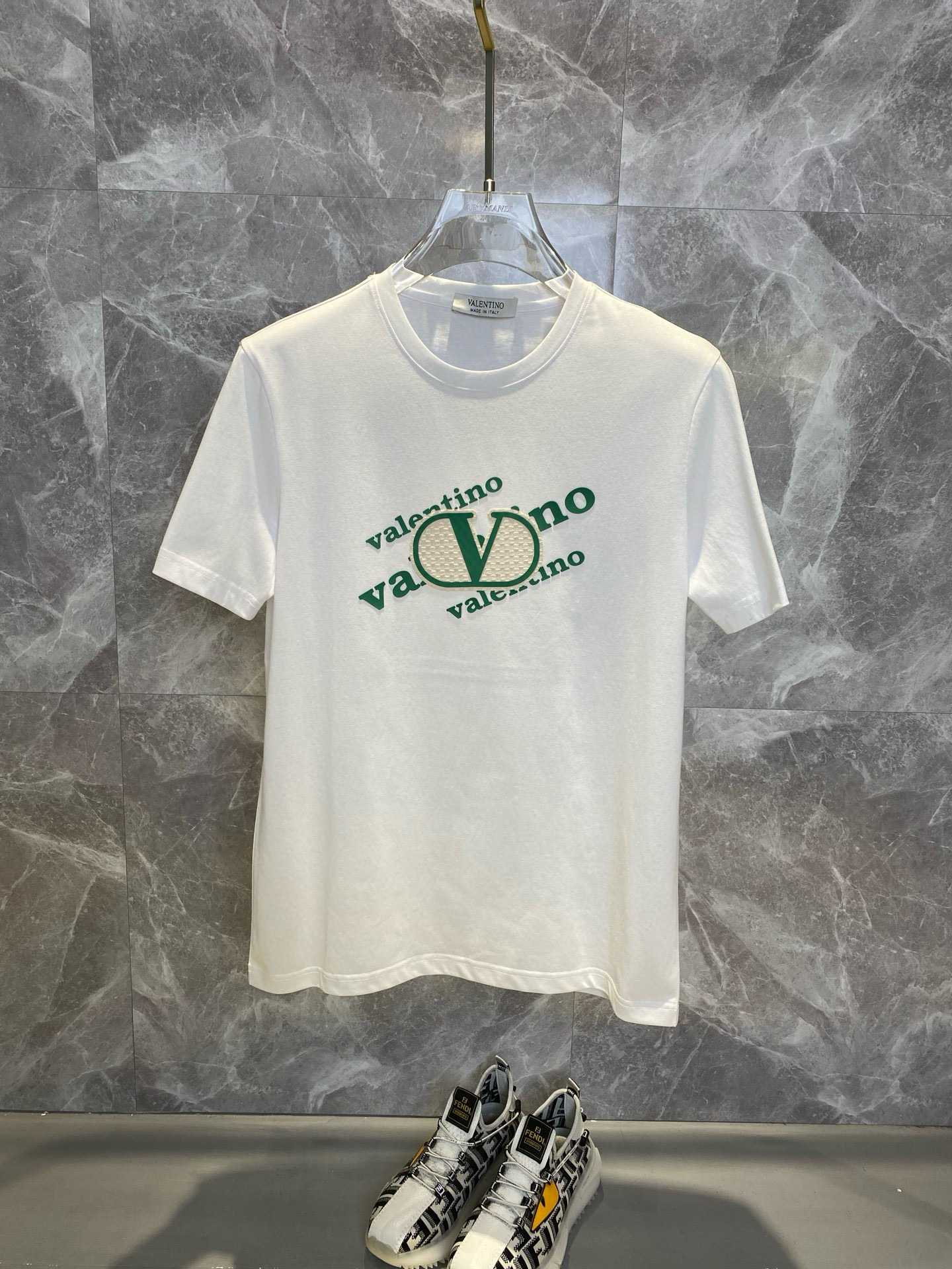 발렌티노 2컬러 남자 반팔티