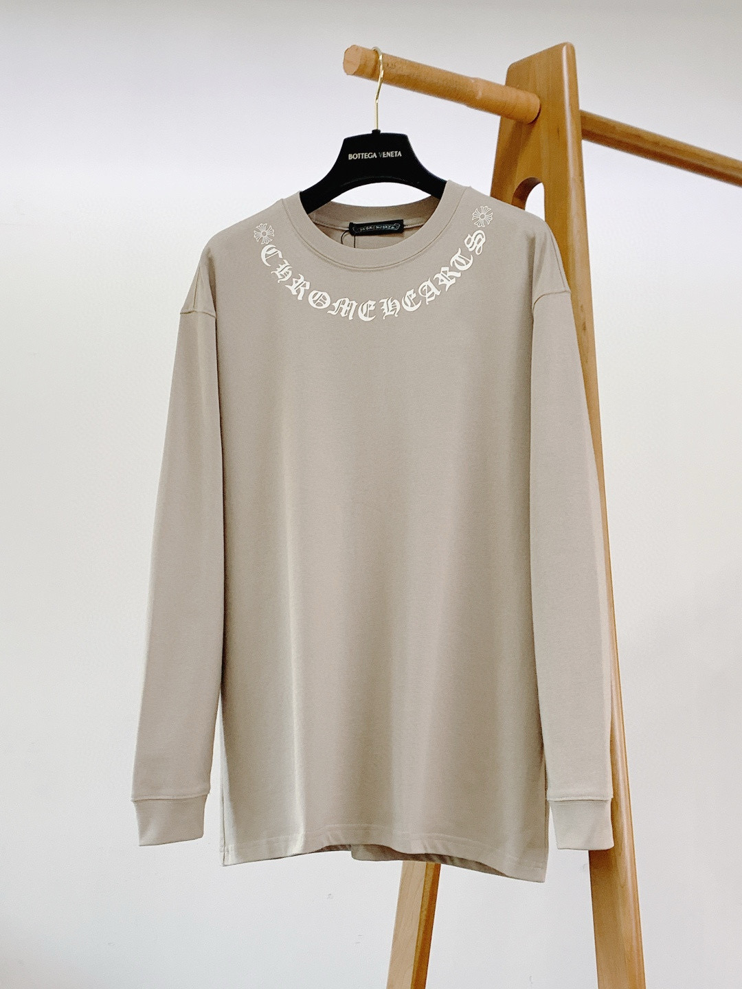 크롬하츠 남자 맨투맨