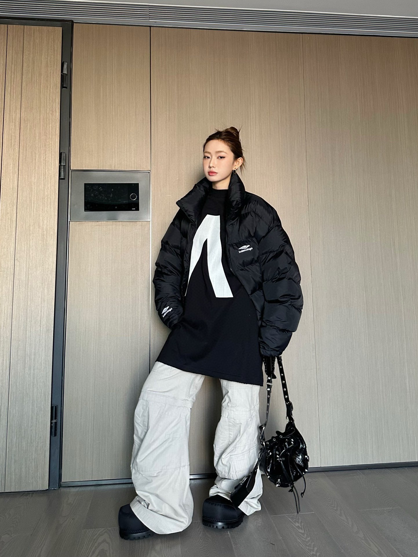 발렌시아가 남녀공용 패딩