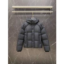 발렌시아가 남자 패딩