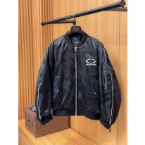 발렌시아가 남자 패딩